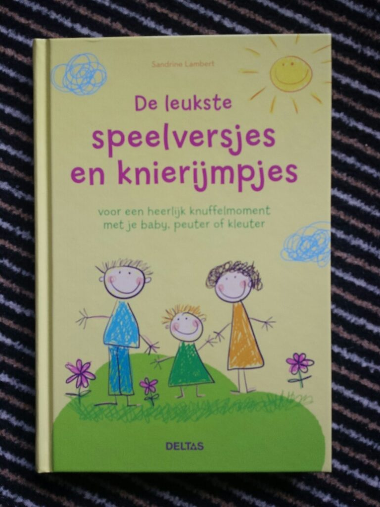 De leukste speelversjes en knierijmpjes voorkant cover kaft omslag