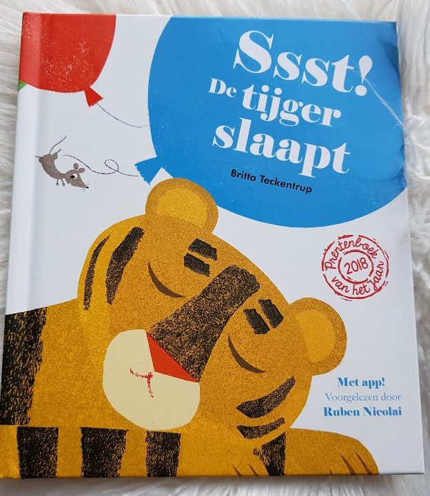 Ssst! De tijger slaapt voorkant cover omslag kaft