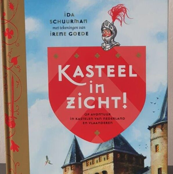 Kasteel in zicht voorkant cover omslag kaft