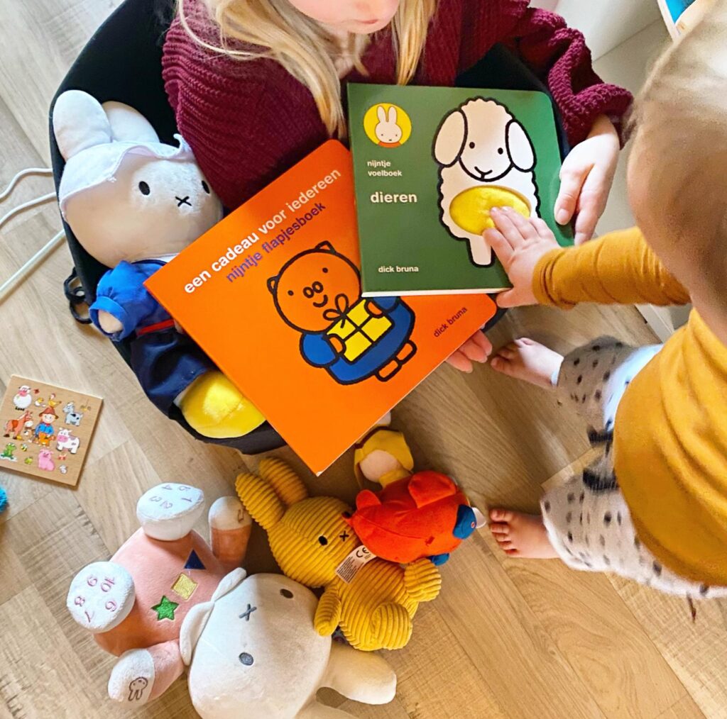 nijntje voelboek flapjesboek voorkant cover omslag kaft