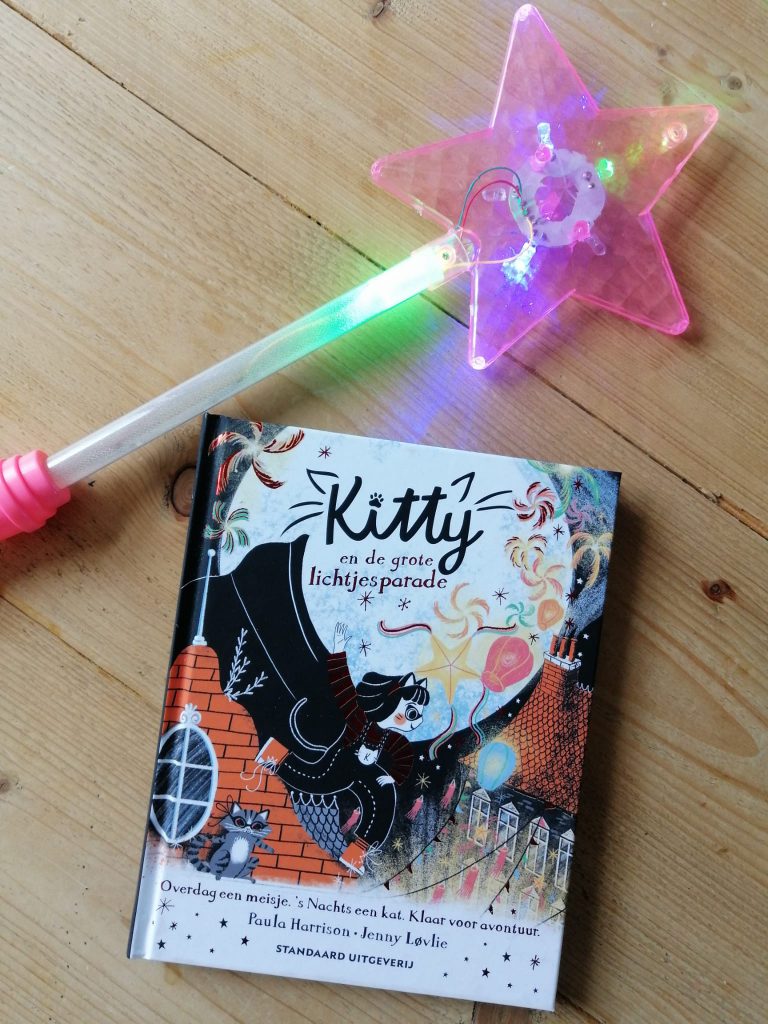 Kitty en de grote lichtjesparade voorkant cover omslag kaft boek