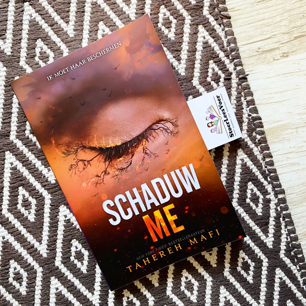 schaduw me voorkant cover omslag kaft touching juliette