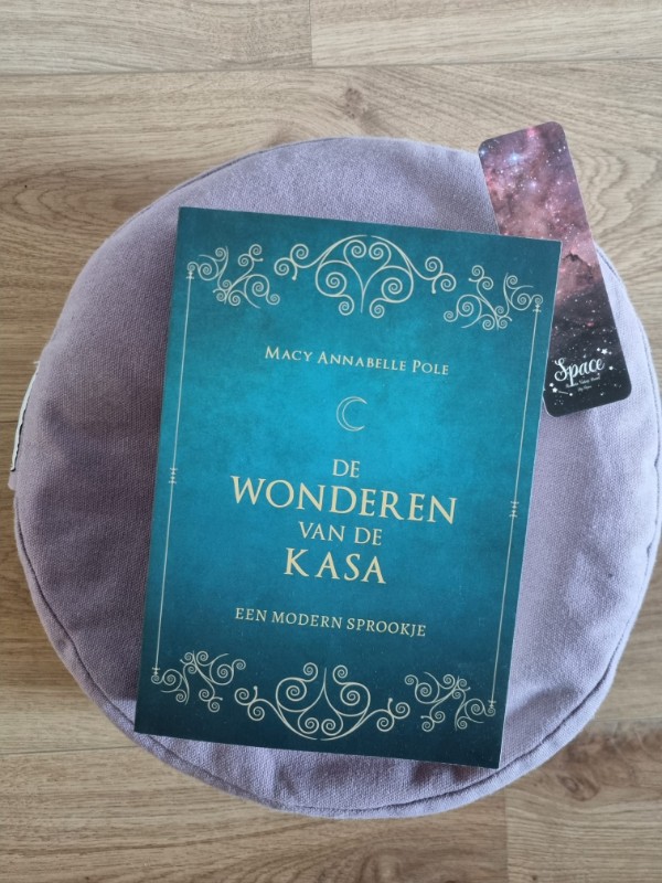 Overzichtsfoto De wonderen van de Kasa voorkant cover omslag kaft