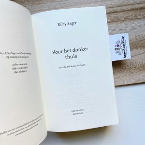 Voor Het Donker Thuis Riley Sager Thriller Stoerleesvoer