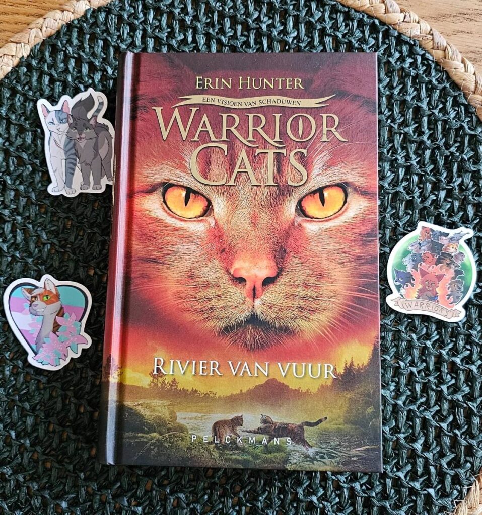 Warrior Cats serie 5 boek 5 Rivier van Vuur voorkant cover omslag kaft