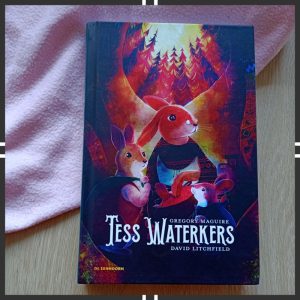 Tess Waterkers voorkant cover kader boek de eenhoorn dieren inkijkexemplaar samenvatting recensie review