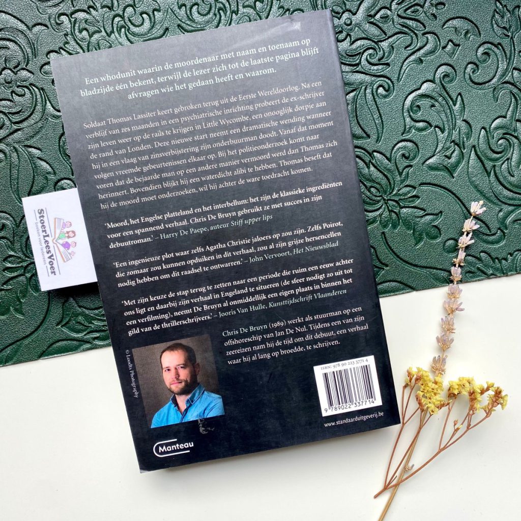 Een onschuldige moord chris de bruyn debuut thriller detective cosy crime achterkant achterflap synopsis boek omslag cover kader