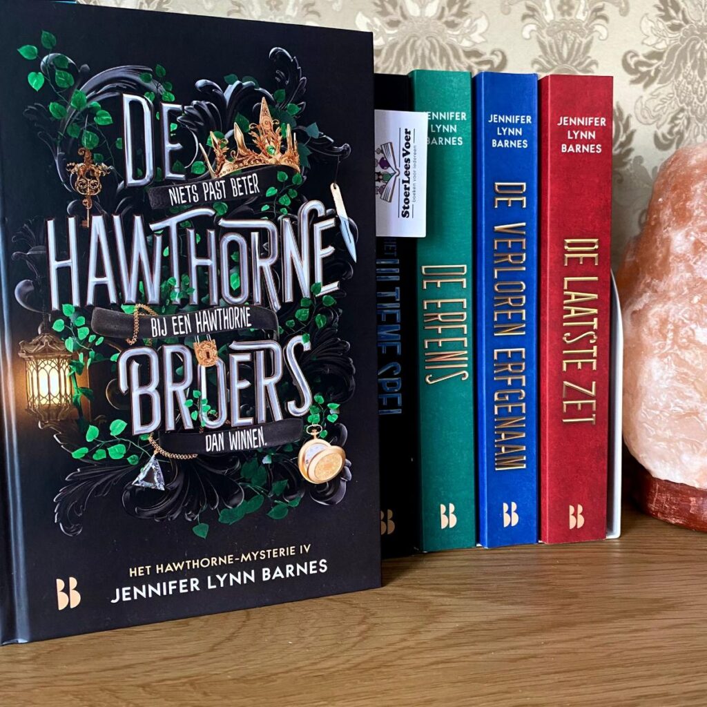 De Hawthorne broers het hawthorne mysterie 4 jennifer lynn barnes boekenserie voorkant cover boek omslag