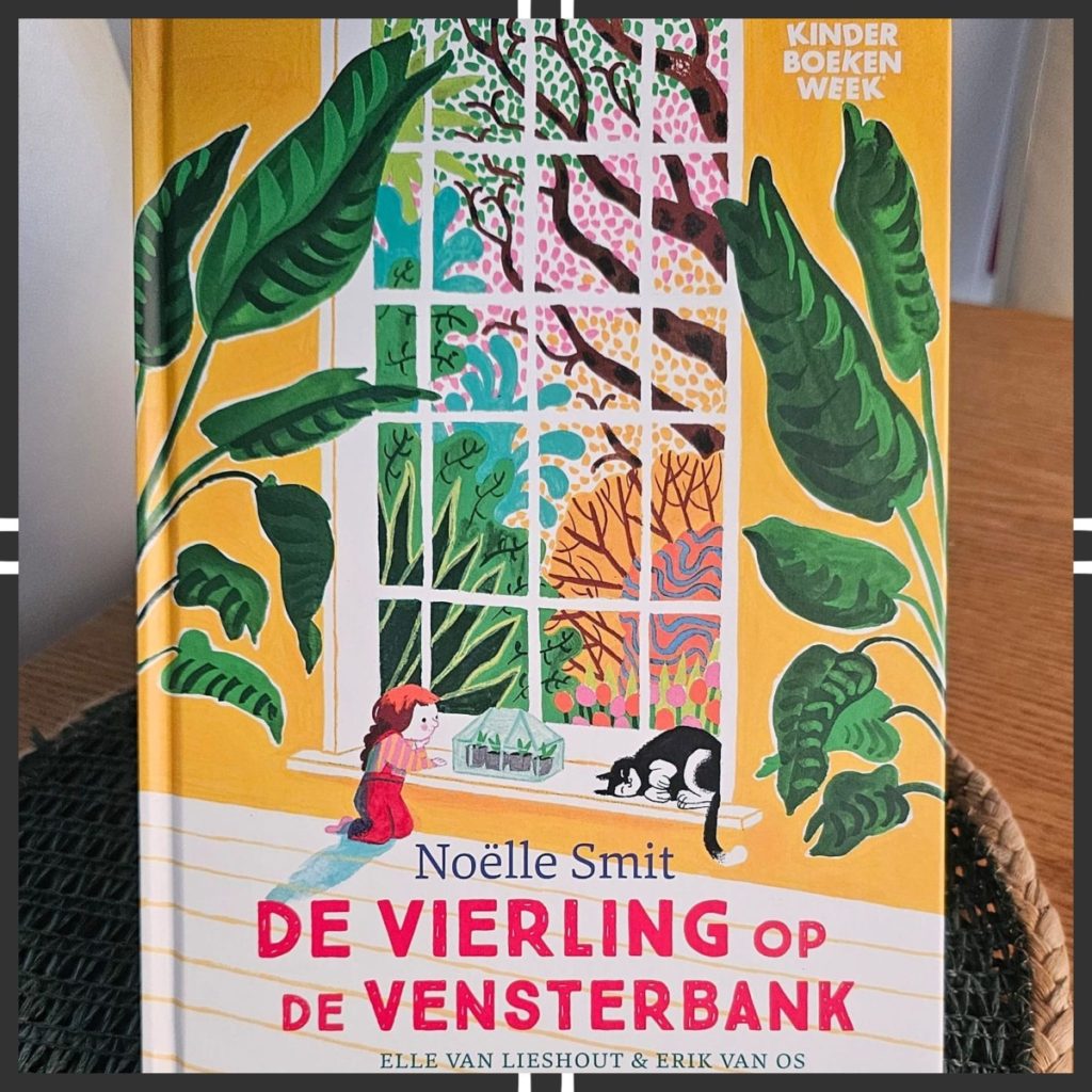 De vierling op de vensterbank