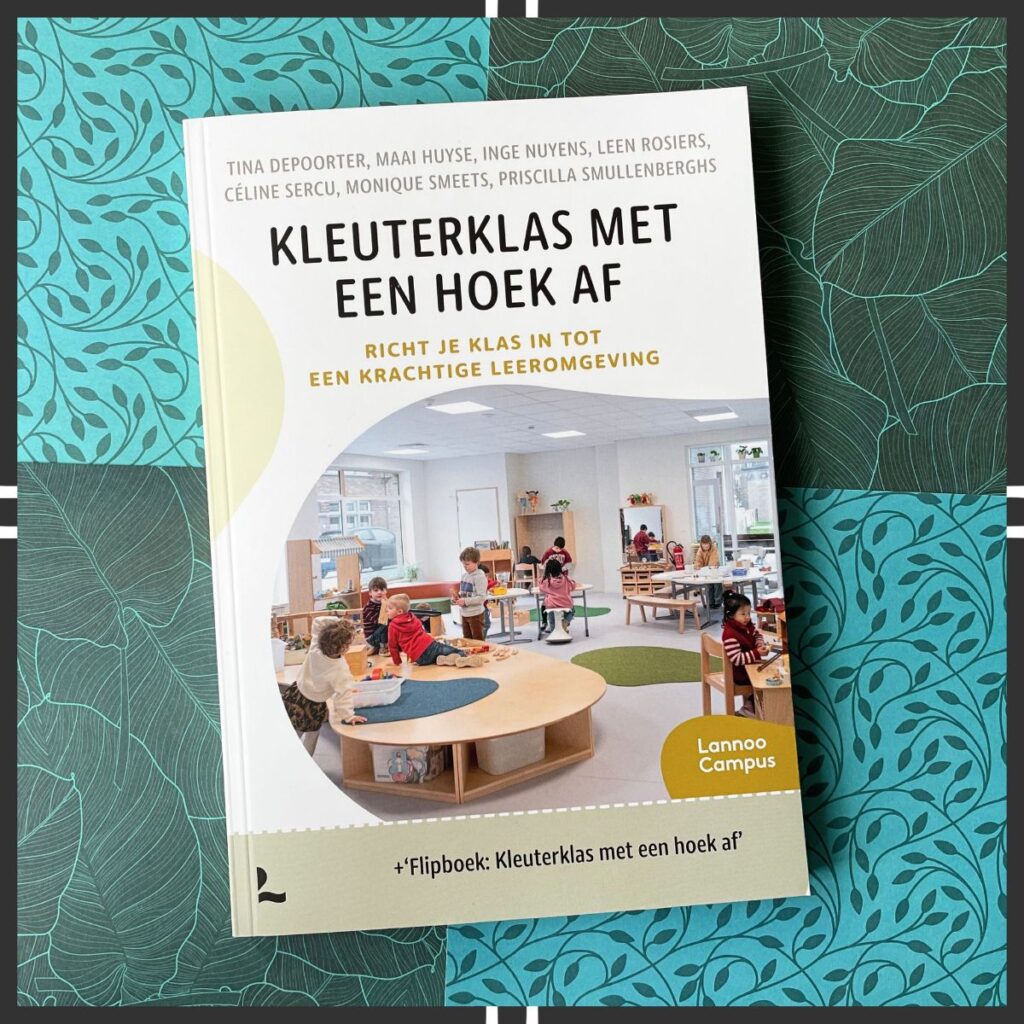 Kleuterklas met een hoek af