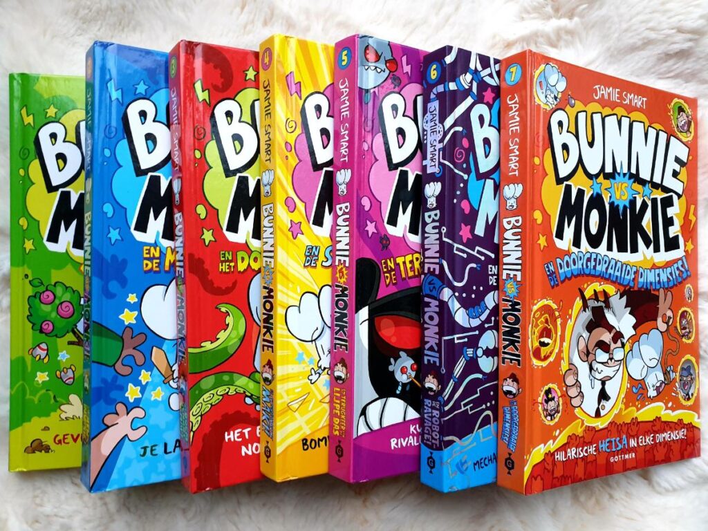Bunnie vs Monkie serie