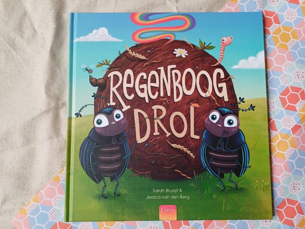 Regenboogdrol - voorkant
