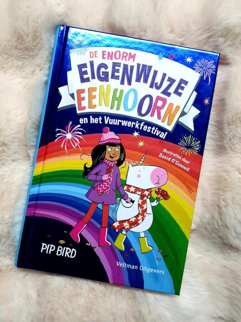 De enorm eigenwijze eenhoorn en het vuurwerkfestival