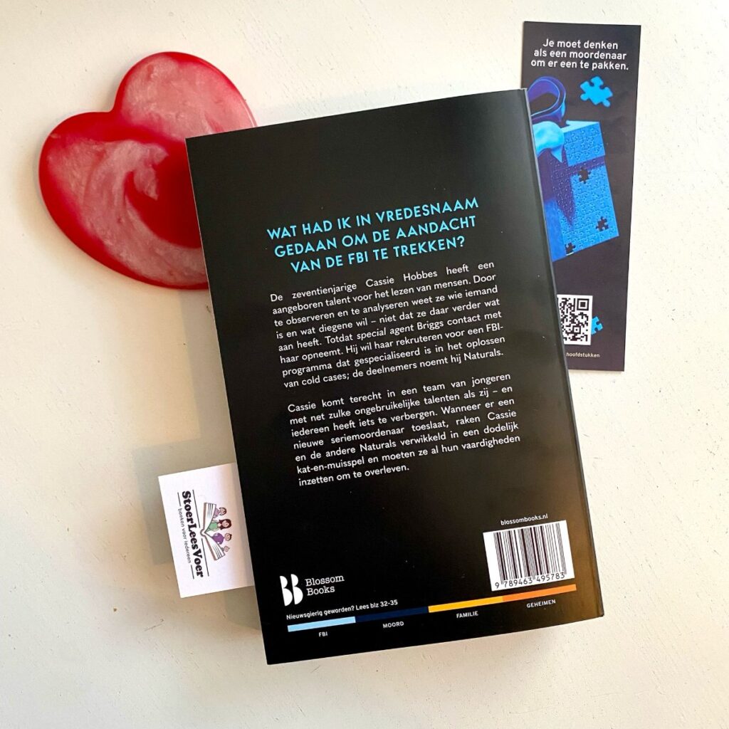 The Naturals jennifer lynn barnes achterkant cover omslag samenvatting synopsis achterflap boek