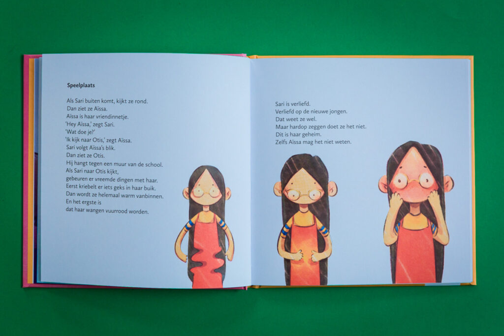 bladspiegel 1/3 hoofdstuk Speelplaats, Sari voelt vreemde dingen in haar lichaam en haar wangen kleuren rood