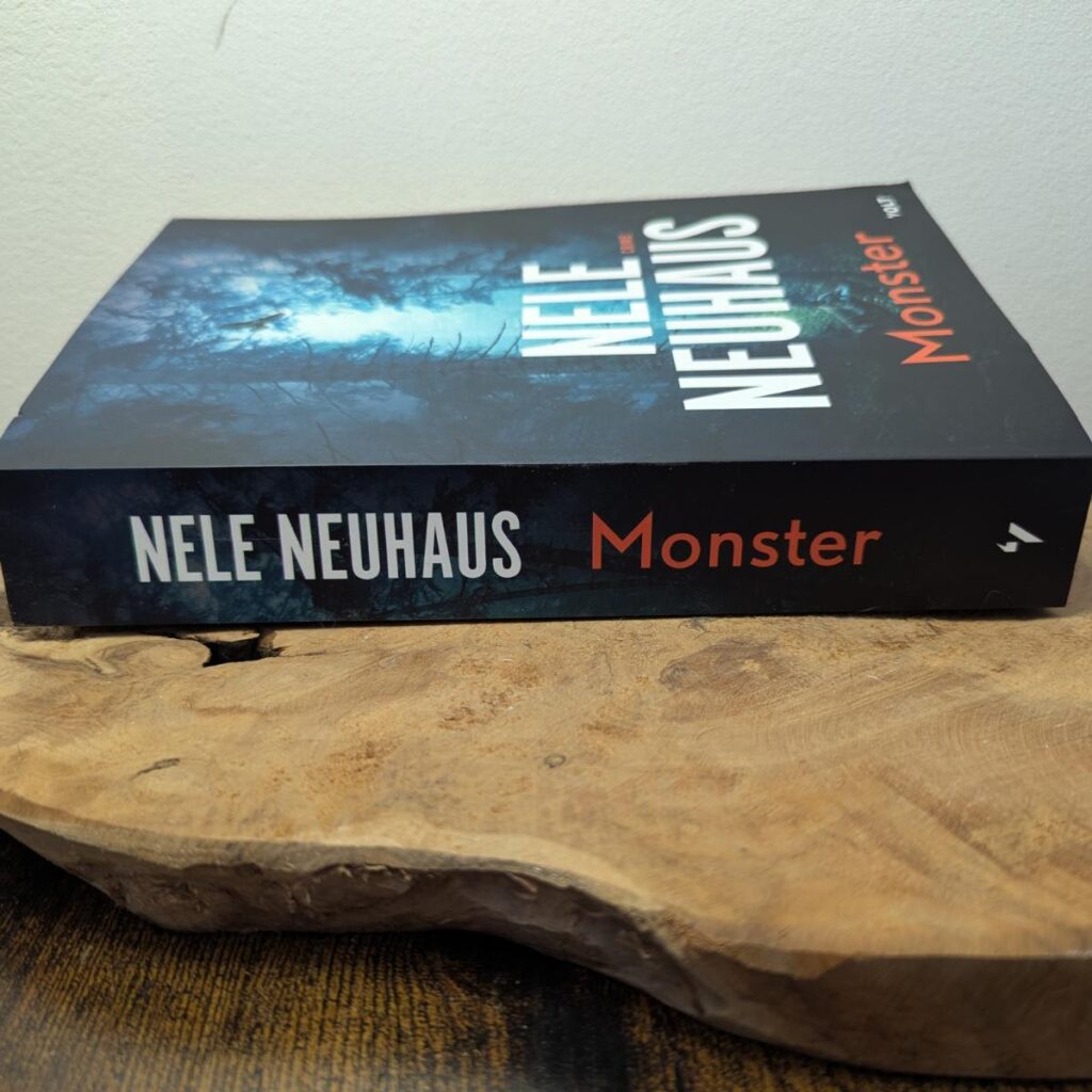 Monster van de zijkant 