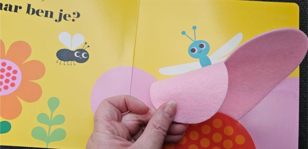 zoekboek met vilten flapjes