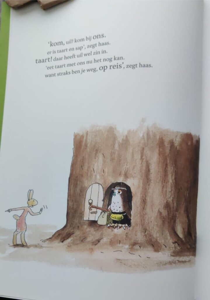 achterflap uil wil op reis