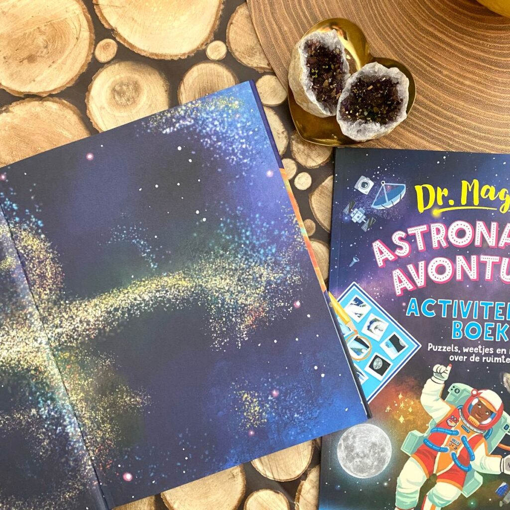 schutblad weetjesboek heelal dr.maggie aderin-pocock