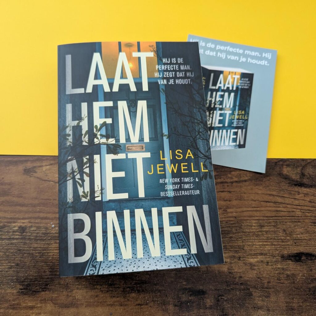 Met flyer Laat hem niet binnen