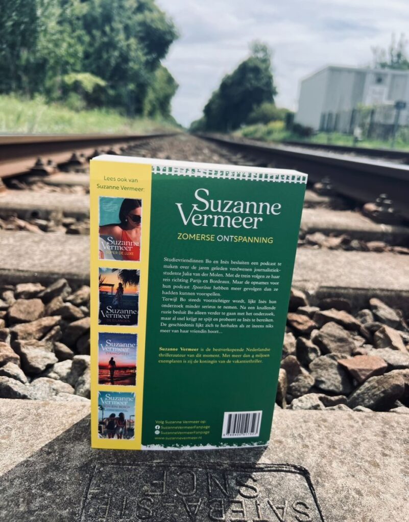 Spoorloos achterzijde