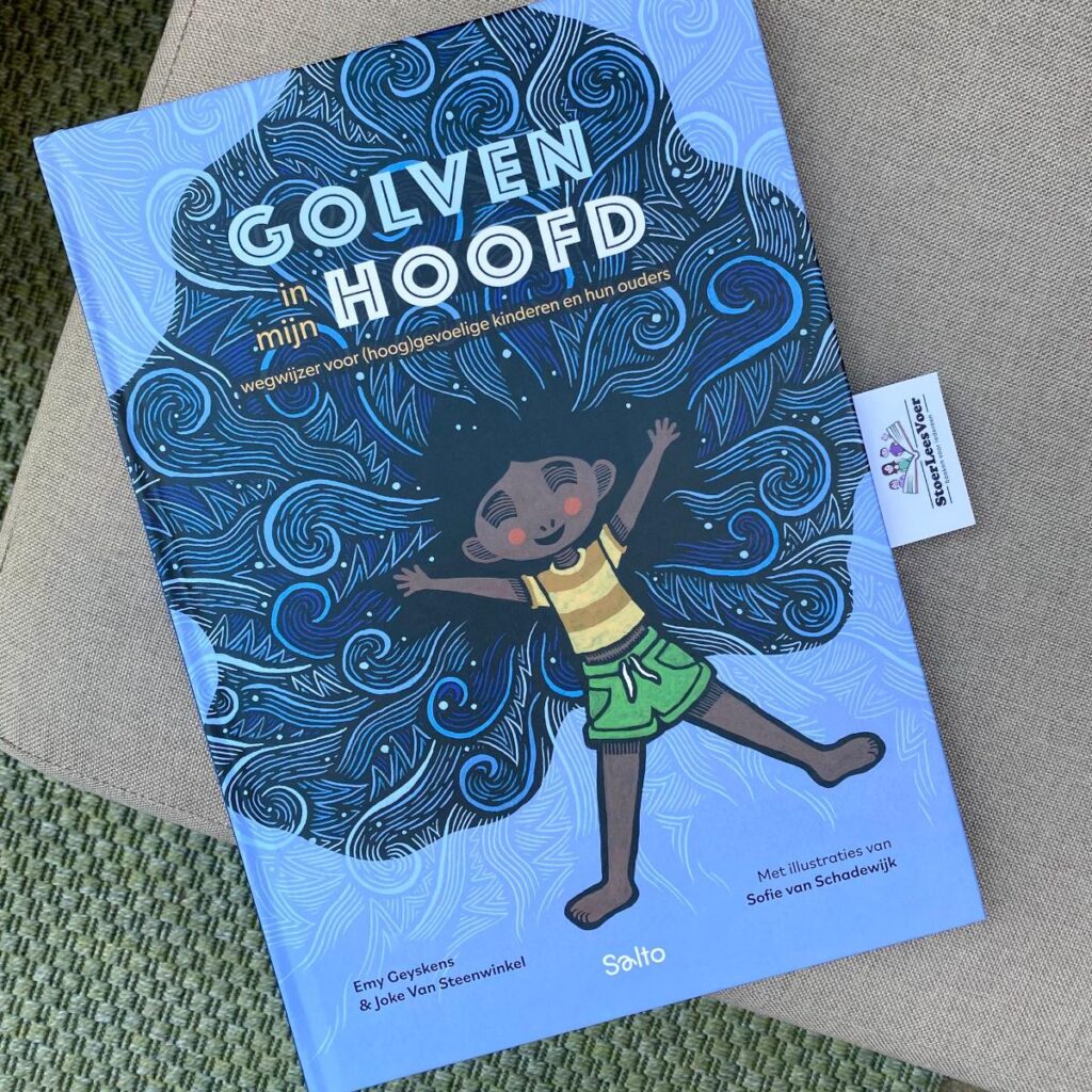 Golven in mijn hoofd wegwijzer hooggevoeligheid meisje liggend haren op grond voorkant cover omslag kaft