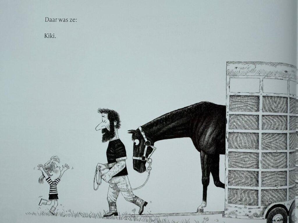 man met paard uit trailer