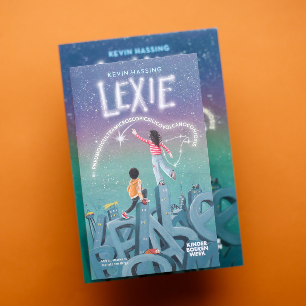 Kinderboekenweekgeschenk 2025 Lexie door Kevin Hassing en Marieke te Berge gewone versie en XL versie