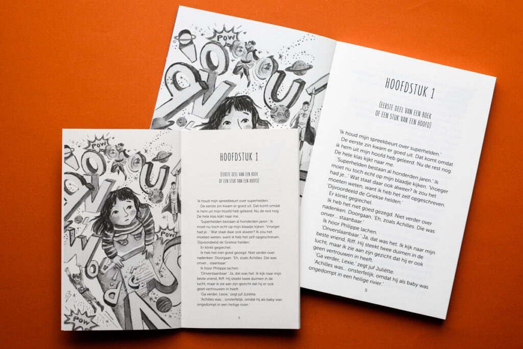 Bladspiegel 1/2 verschil tussen gewone versie en XL versie. pagina 4 en 5 met paginagrote illustratie van Lexie door Marieke ten Berge