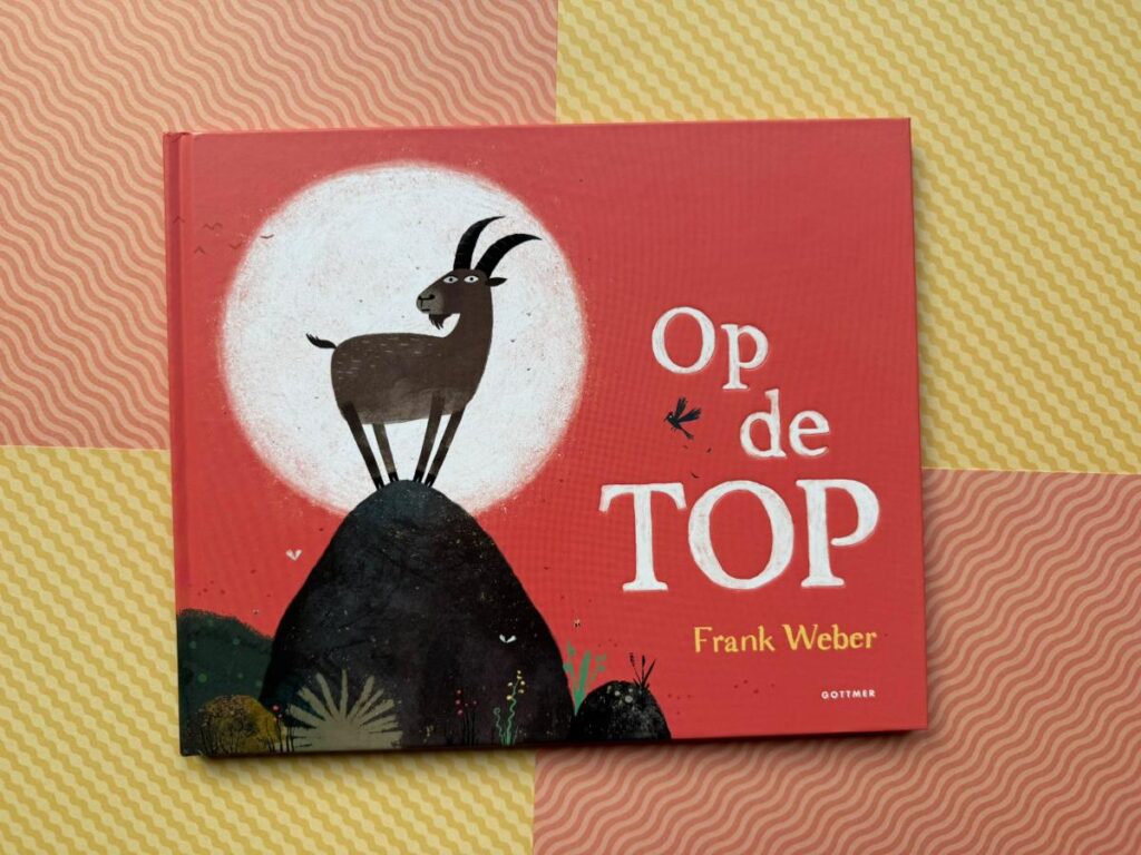 kaft met steenbok op de top voorkant cover omslag kaft
