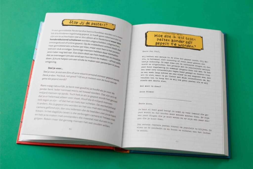 bladspiegel 3/3 gele kopjes met tips, vragen, of kleine hoofdstukken