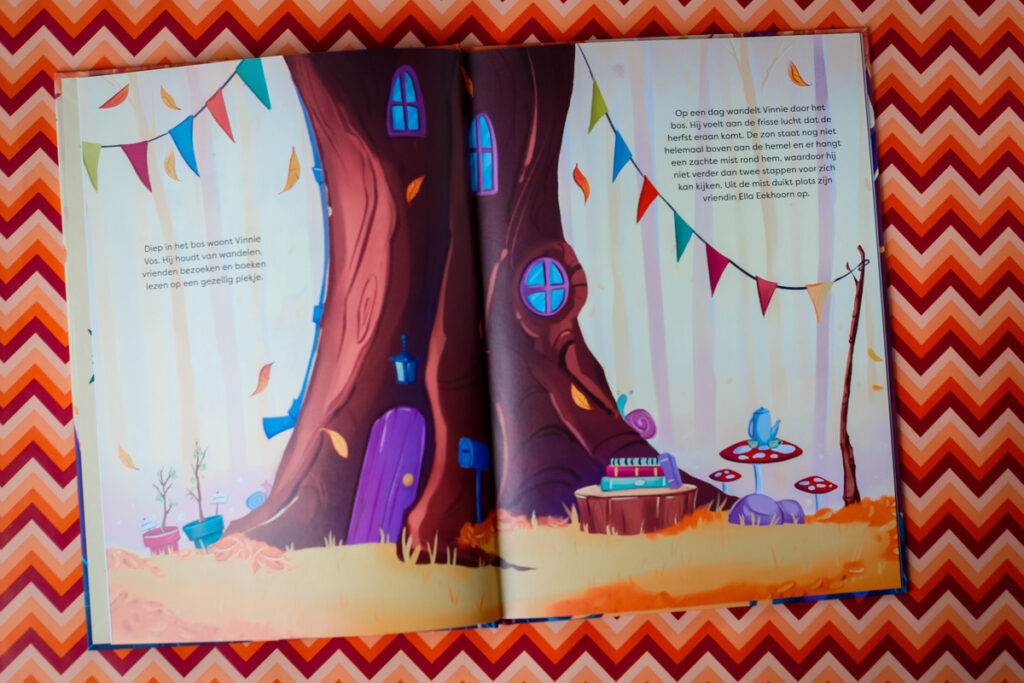 bladspiegel 2/2 een versierd huis in het bos