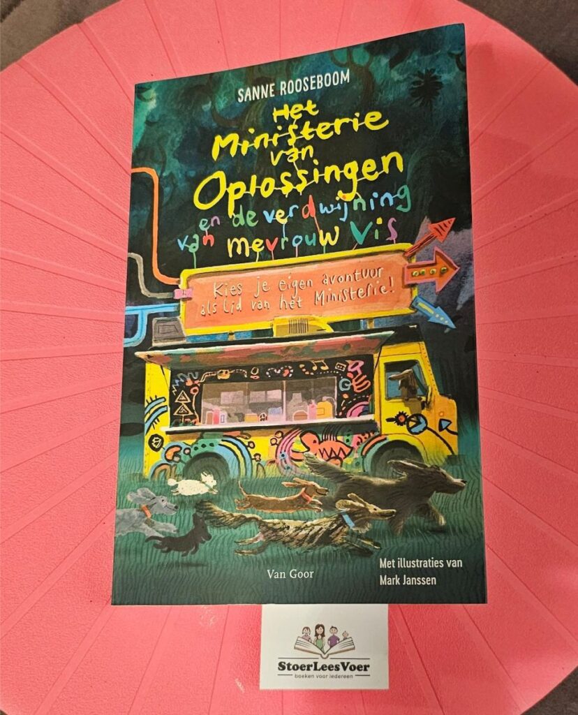 Ministerie van Oplossingen en de verdwijning van mevrouw Vis voorkant cover omslag kaft