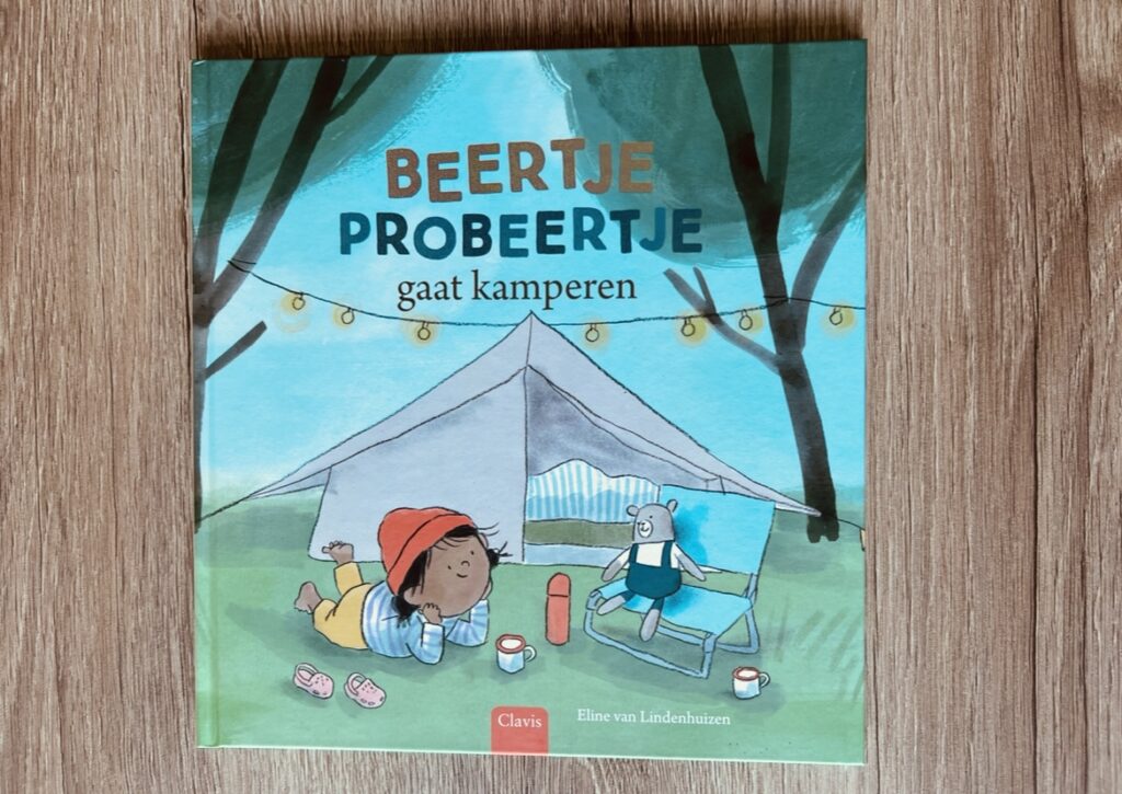 Beertje Probeertje gaat kamperen voorkant cover omslag kaft