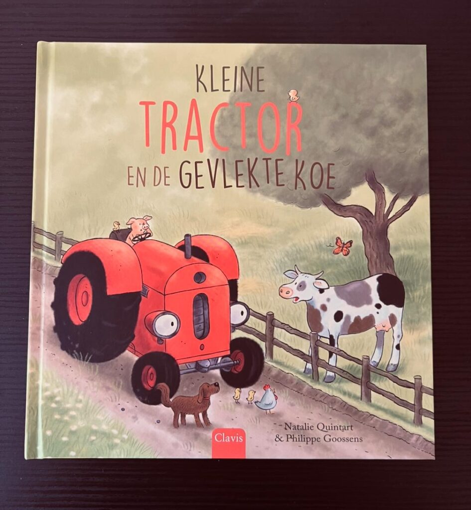 Kleine Tractor en de gevlekte koe voorkant cover omslag kaft