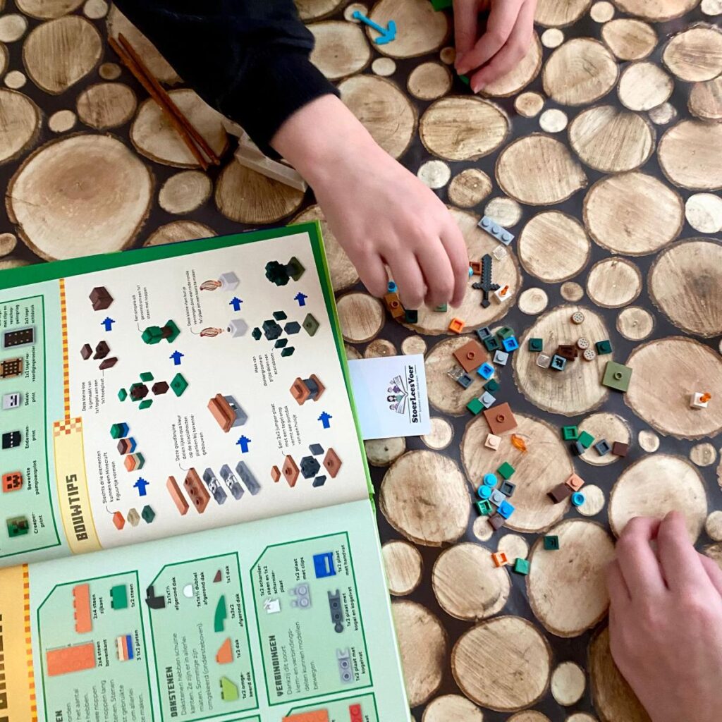 Minecraft spellenboek lego