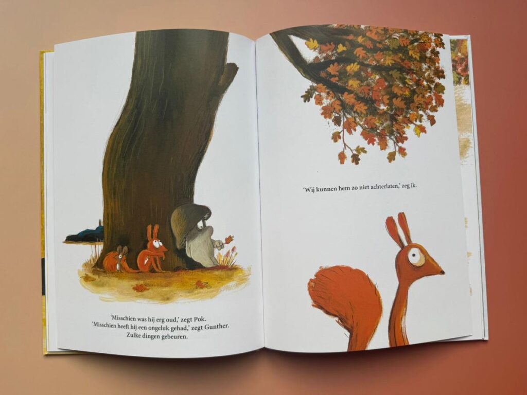 eekhoorn in herfstbos