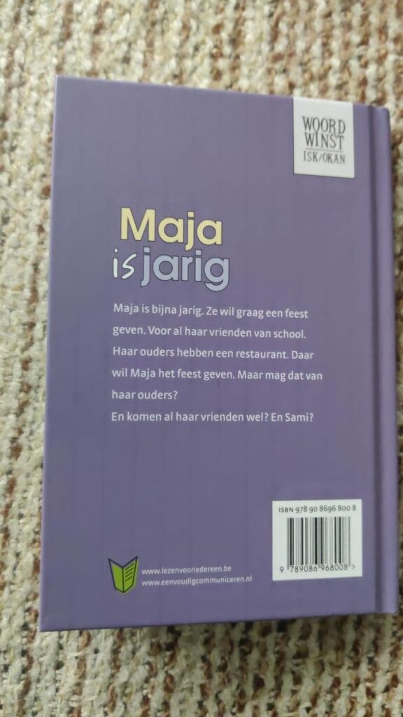 achterflap Maja is jarig
