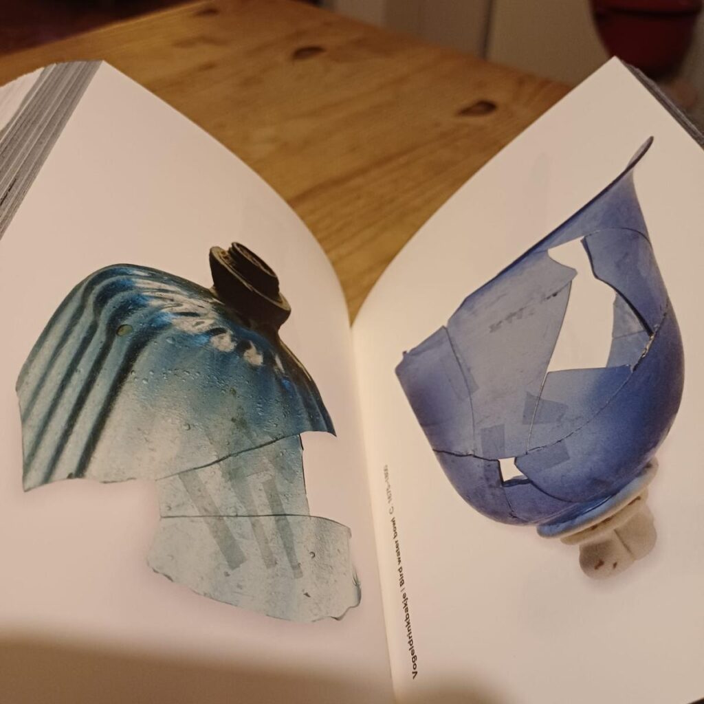 onder/under amsterdam