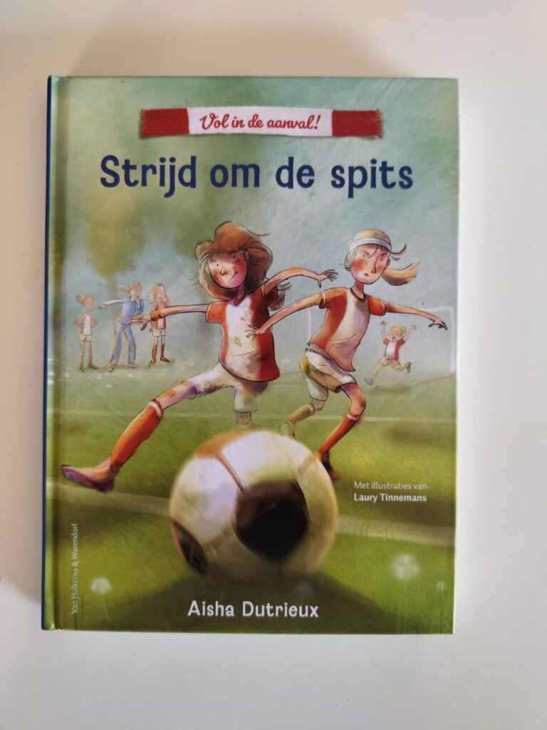 Kader Strijd om de spits voorkant cover omslag kaft vol in de aanval 1