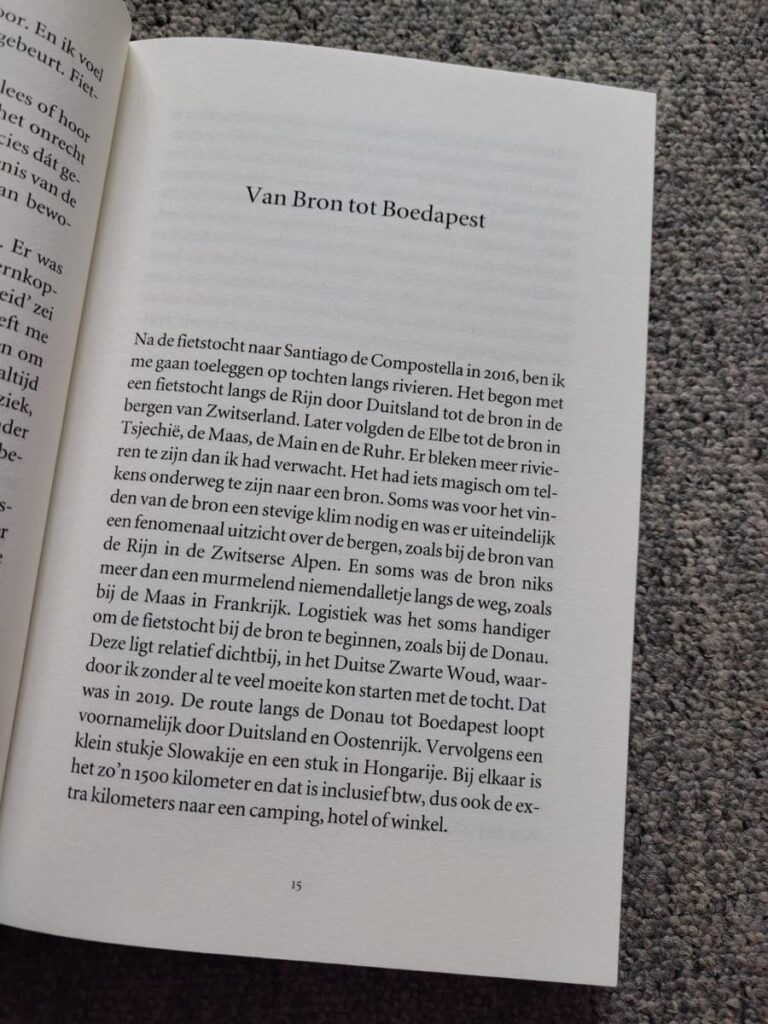 Eerste bladzijde Dwars de Donaudelta