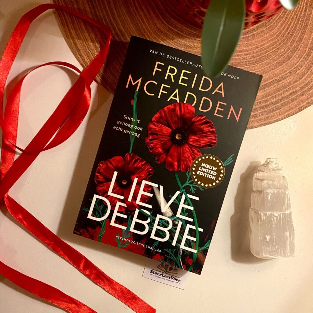 Lieve Debbie Freida McFadden voorkant cover omslag kaft thriller