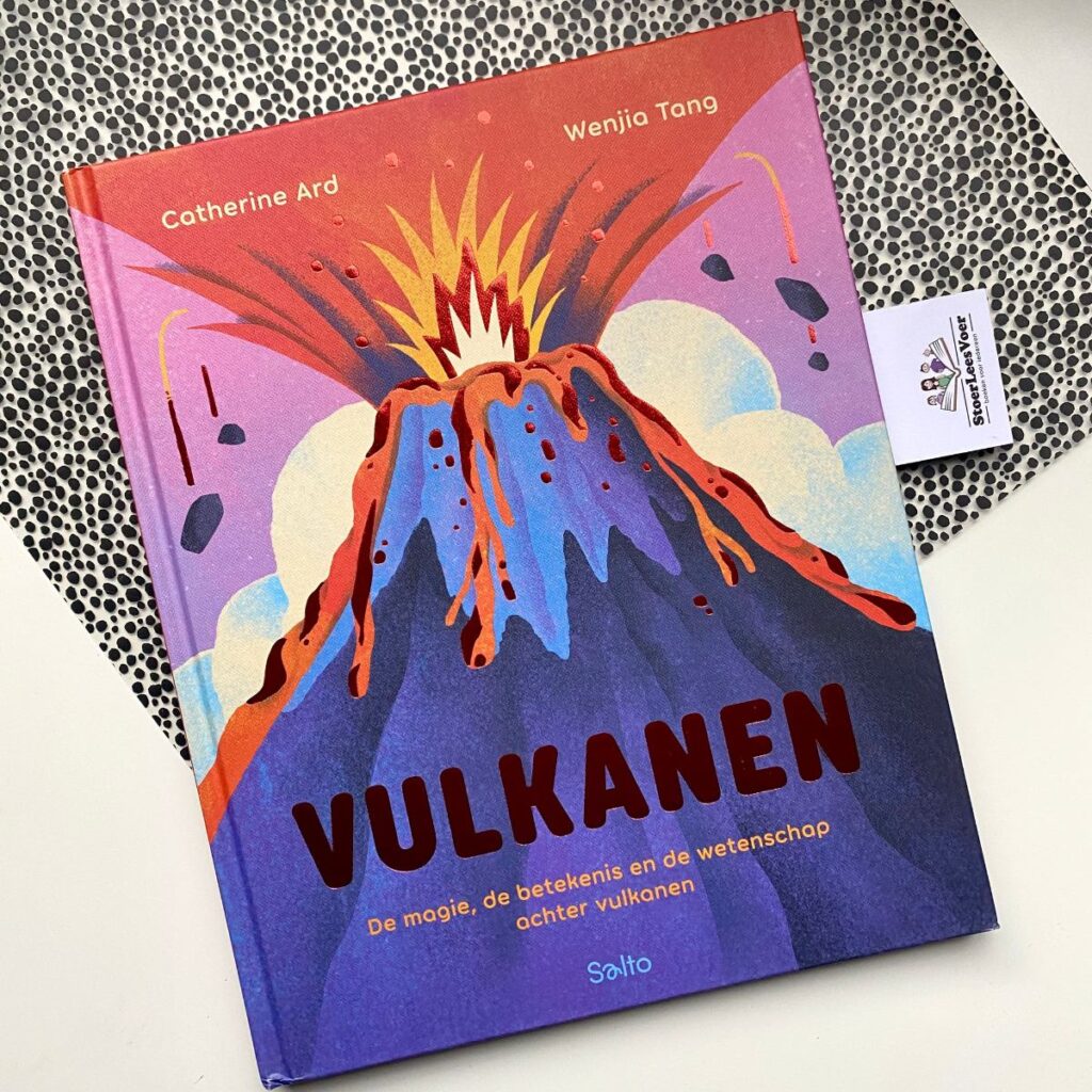Vulkanen voorkant weetjesboek cover omslag kaft